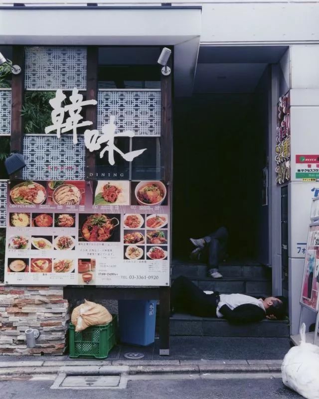 最新五大搞笑事件，小巷深处的特色小店探秘笑翻天