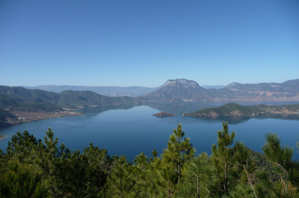 最新款电脑带你探索自然美景，启程寻找内心平静的旅程