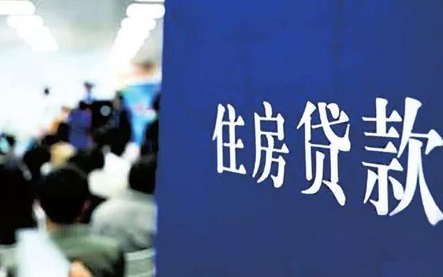 银行最新招聘，岗位需求与个人发展的观点碰撞分析