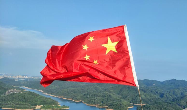 韩国最新战争电影，自然美景中的探索之旅
