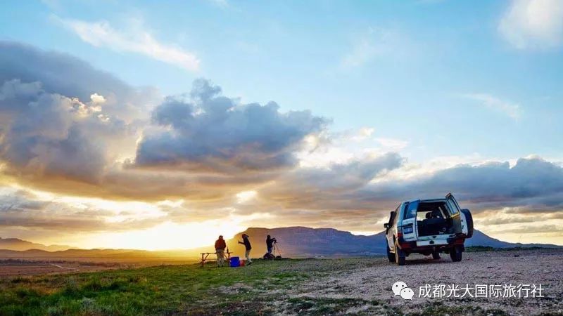 最新版iOS引领自然美景探索之旅，走向宁静远方