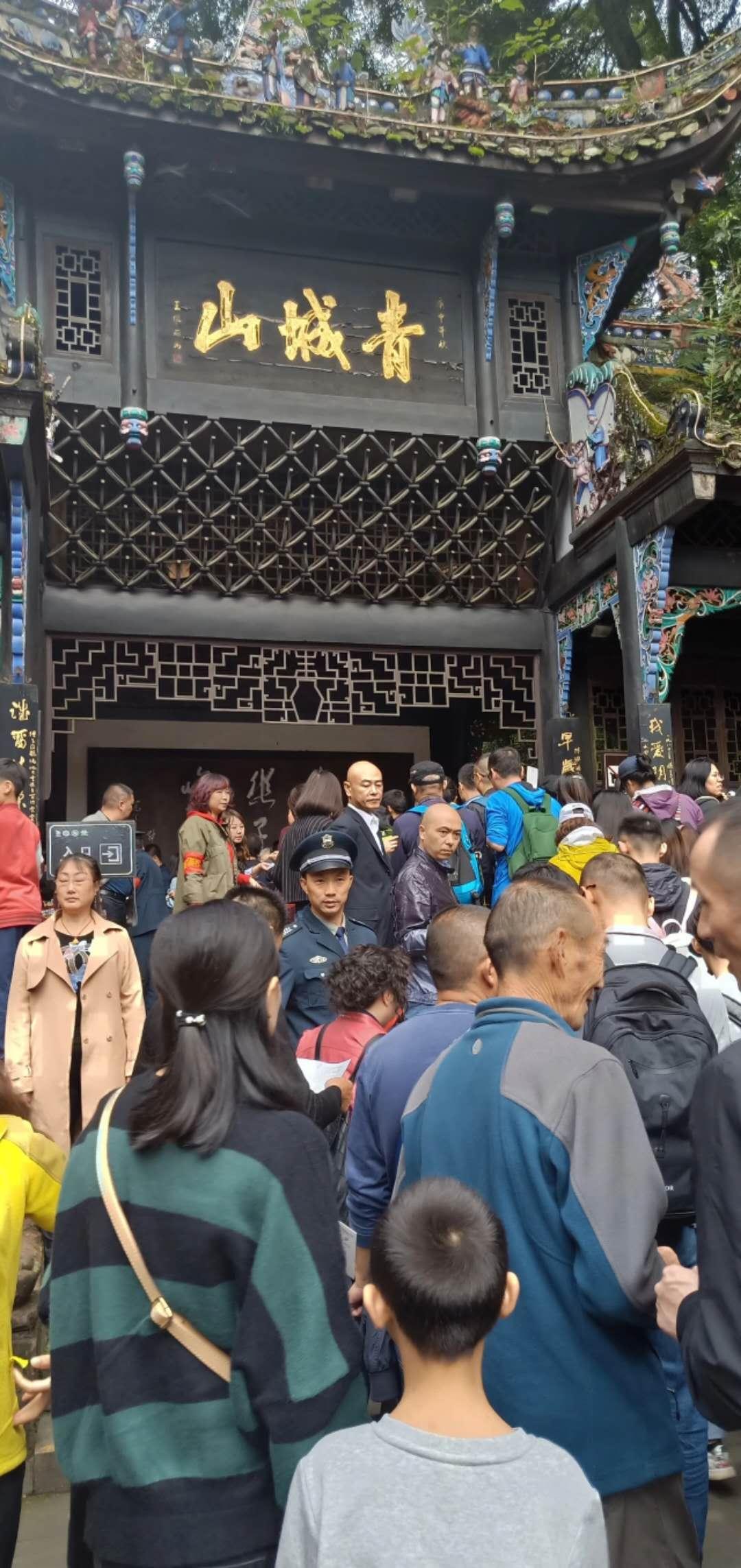 国产最新动漫，小巷深处的神秘乐园探索