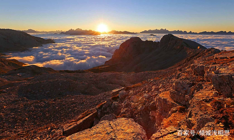 凹凸最新，自然美景探险之旅，追寻内心平和与喜悦的旅程