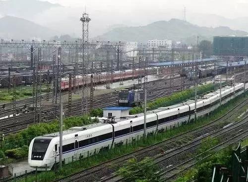 达州河市机场最新航班信息及概览